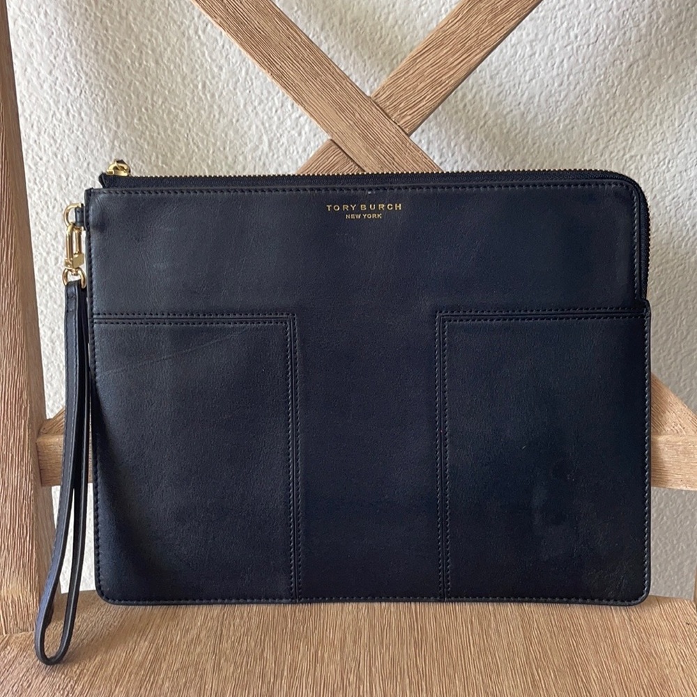 Tory Burch Black Leather Wristlet/clutch